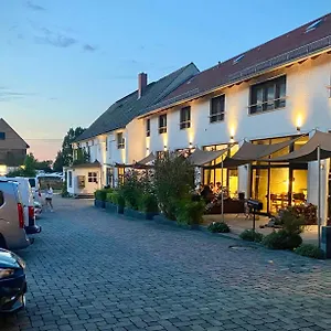 aparthotel-flughafen-leipzig.bestleipzighotels.com/